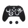 KONIX - MYTHICS Xbox Series S/X Gamer csomag (Fejhallgató + Töltő kábel + Szilikon Tok + Thumb Grips + Aksi), Fekete